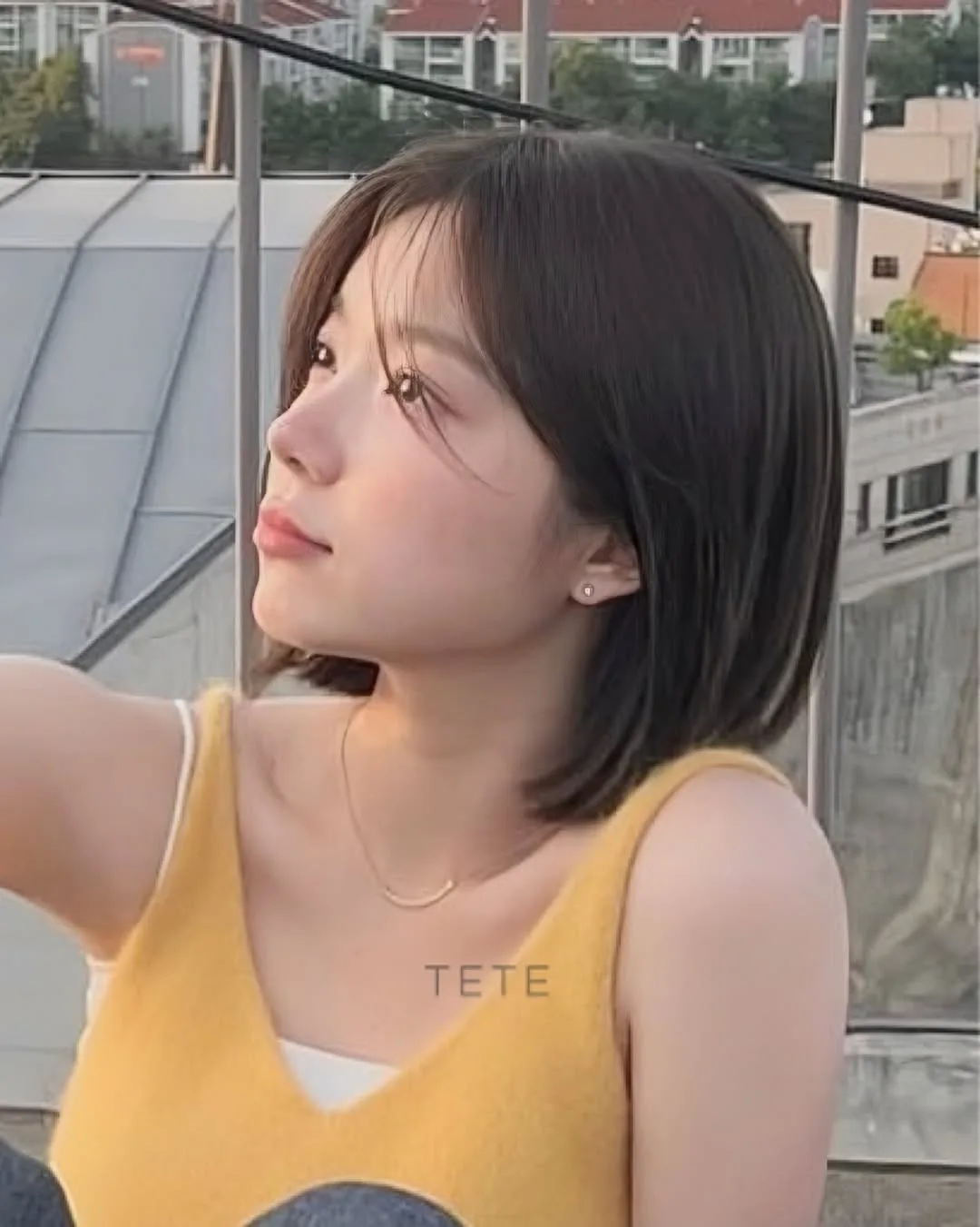 청순한 무드의 #단발펌💛
내가 하면 삼각김밥이 되진 않을까 
걱정이 앞서는 분들께!
아래 무게감은 제거하고 
털어 말리기만 해도 드라이한 듯 
자연스러운 #단발c컬펌 

✔️네이버예약
✔️문의,예약ㅣDM
✔️카카오톡ㅣ테뜨
@tete_liberte
웨이브로 일상에 새로운 흐름을 디자인 합니다. 
더 자세한 내용이 궁금하시다면
네이버에 #테뜨염예은 을 검색하세요.